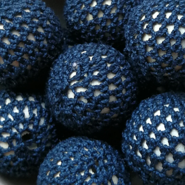 Häkelperle Dunkelblau
