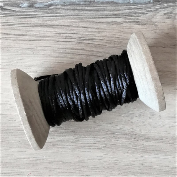 1 METER FÄDELSCHNÜRE / NYLONSCHNUR 1MM SCHWARZ
