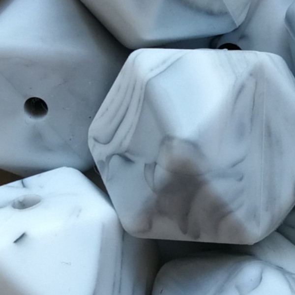 SILIKONPERLE HEXAGON "MARMOR" 17MM